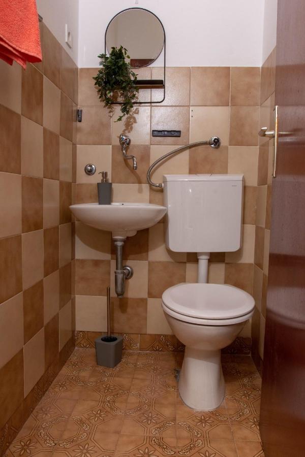 Apartman Duce Milka Villa Exteriör bild
