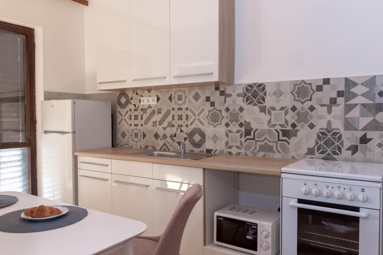Apartman Duce Milka Villa Exteriör bild