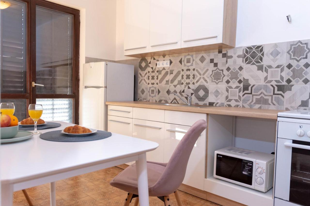 Apartman Duce Milka Villa Exteriör bild